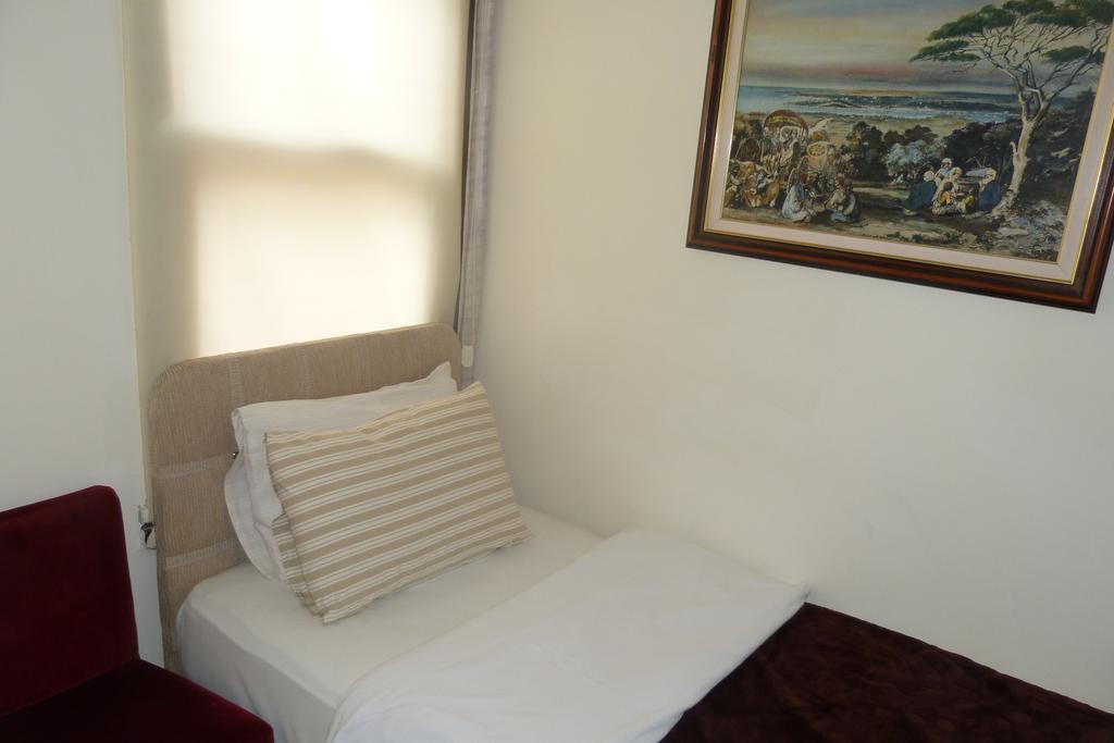 Eagles Budget Home Istambul Chambre photo